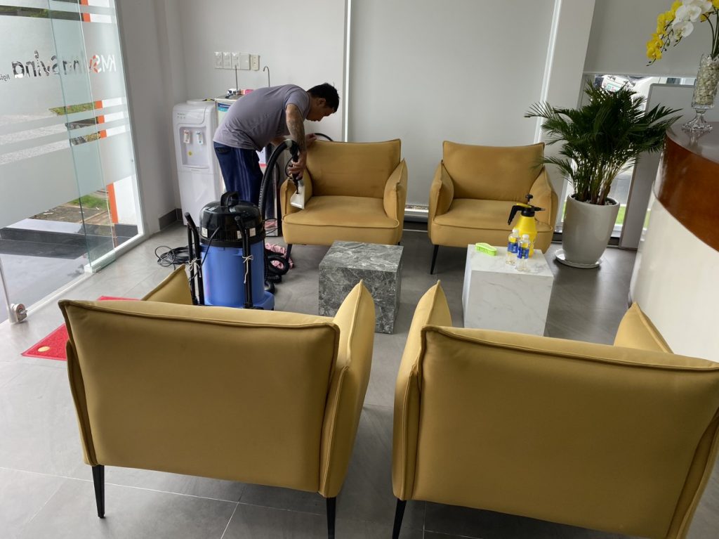 Vệ sinh ghế sofa